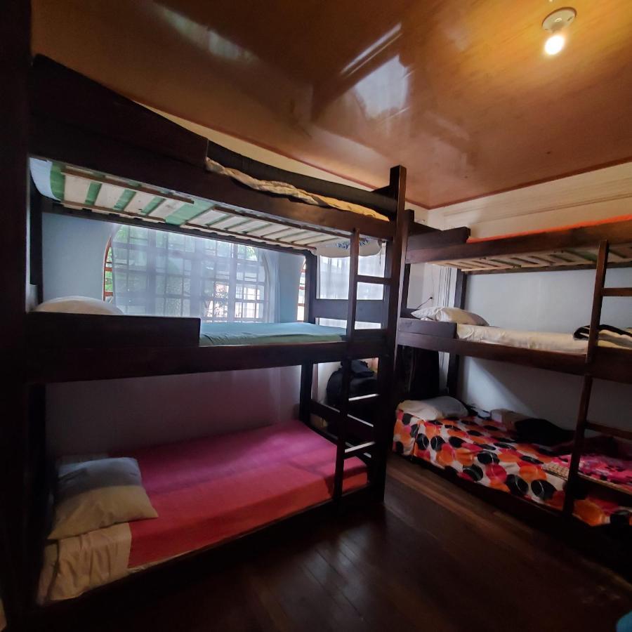 Hostal Cq Chapinero Bogota Ngoại thất bức ảnh