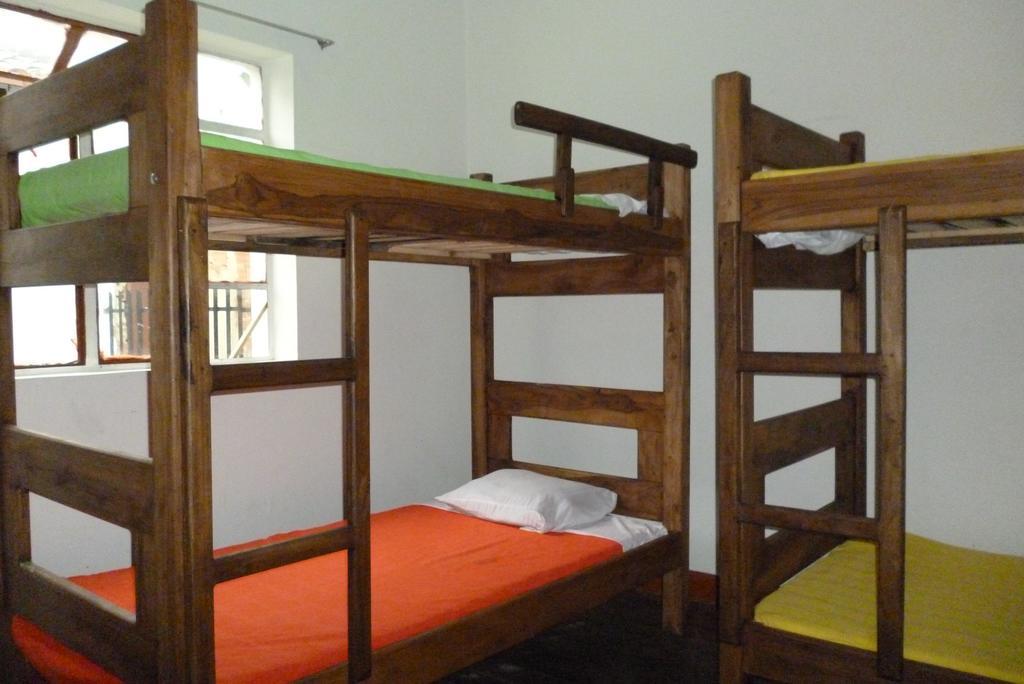 Hostal Cq Chapinero Bogota Ngoại thất bức ảnh