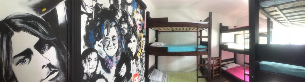 Hostal Cq Chapinero Bogota Ngoại thất bức ảnh