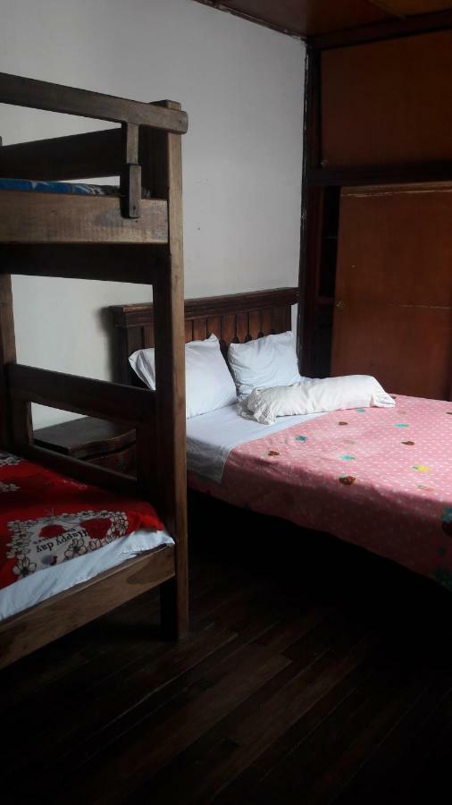 Hostal Cq Chapinero Bogota Ngoại thất bức ảnh